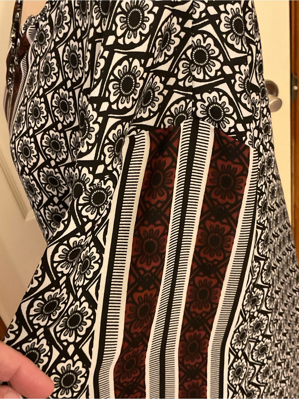 Cato Black, White & Maroon Lightweight Geometric Tunic Bell Sleeves 26/28W - Picture 4 of 8